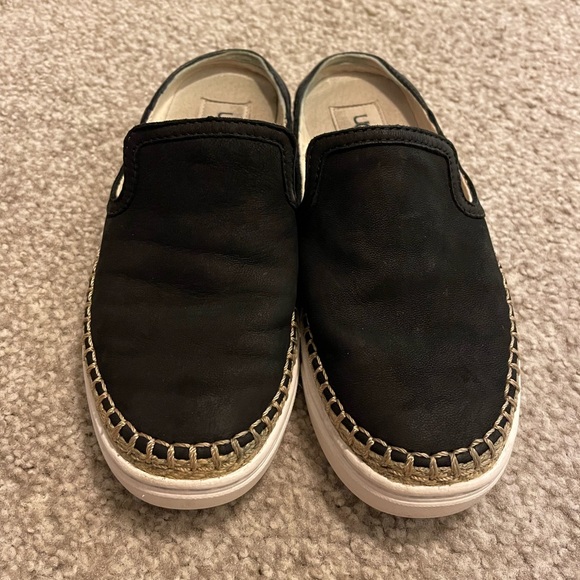 ugg caleel slip on sneaker